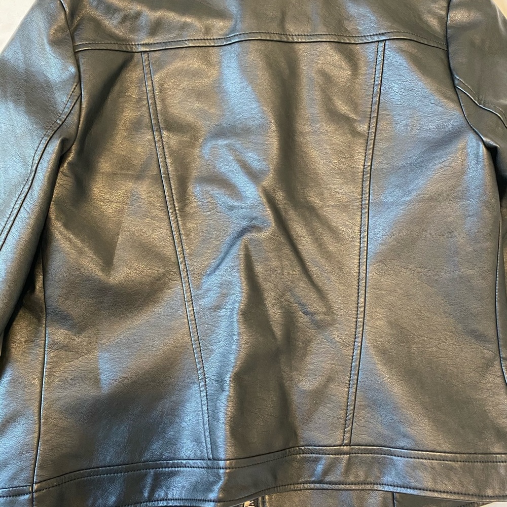 Black jacket - Picture 5 of 7